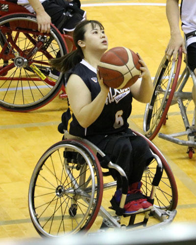 柳本 あまね選手