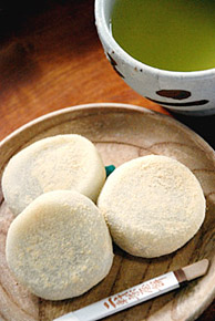 伊勢の名物・二軒茶屋餅